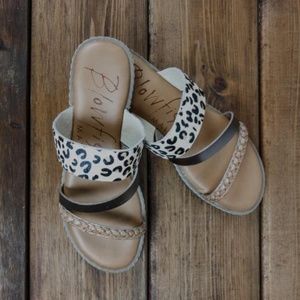 BLOWFISH MALIBU SANDALS LEOPARD PRINT SIZE 6 NWOT